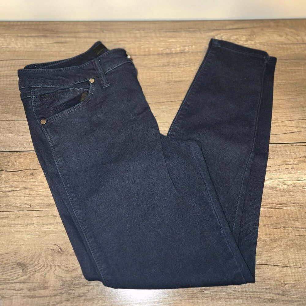 1822 Denim Dark Wash Skinny Jeans
